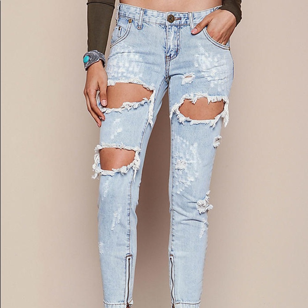 One teaspoon trashed free birds